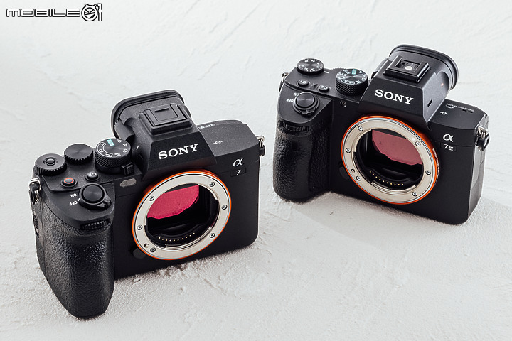 Sony A7III vs A7IV - The Cotswold Photographer